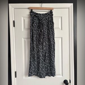 American Eagle Outfitters Black and White Floral wide leg pants